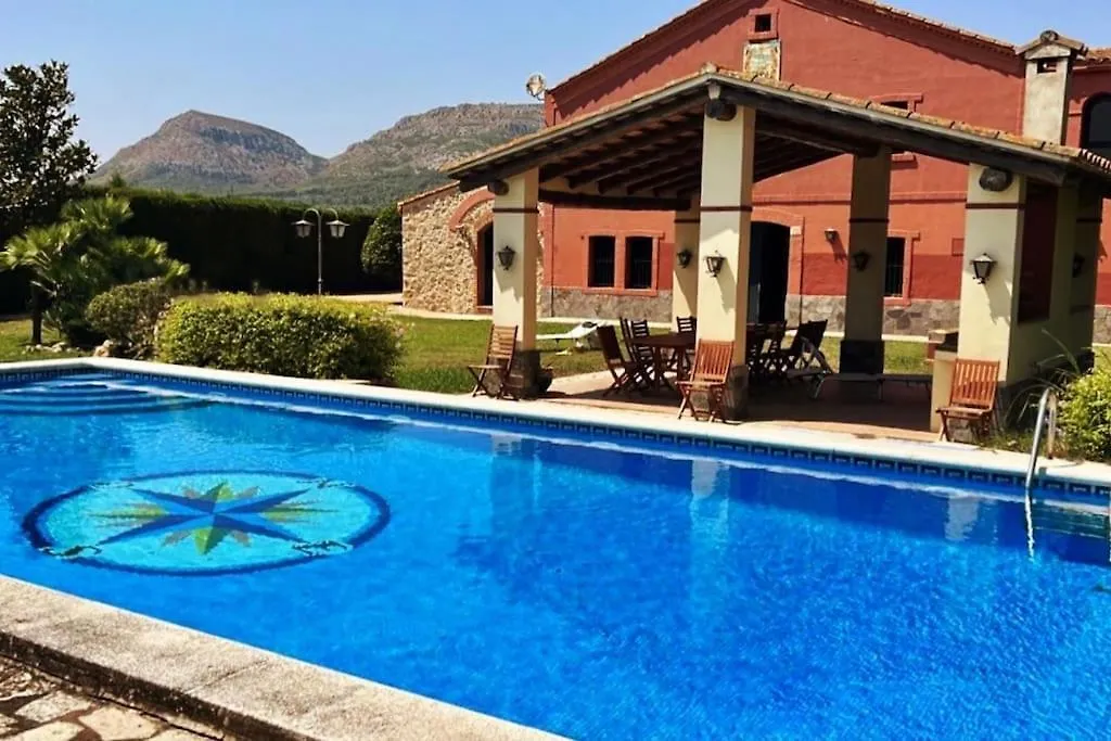 Casita Adosada En Finca Privada En Baix Emporda contacts